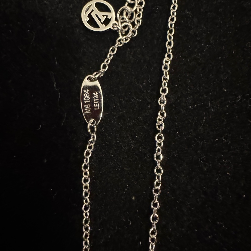 Louis Vuitton Silver Necklace with Pink Charm - Picture 7 of 8